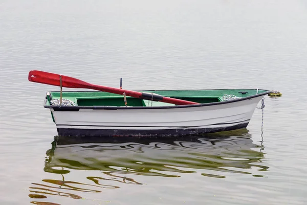 Fischerboot Meer Vertäut — Stockfoto