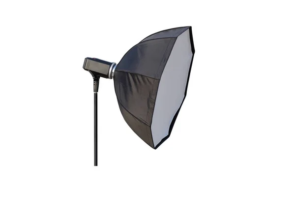 Beleuchtung fotografischen Regenschirm isoliert auf weißem Hintergrund — Stockfoto