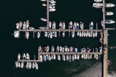 limanda beyaz Yelkenli Yatlar, üst görünüm