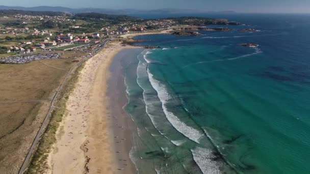 Meer Wellen Sandstrand Mit Menschen Die Wasser Baden Blick Von — Stockvideo