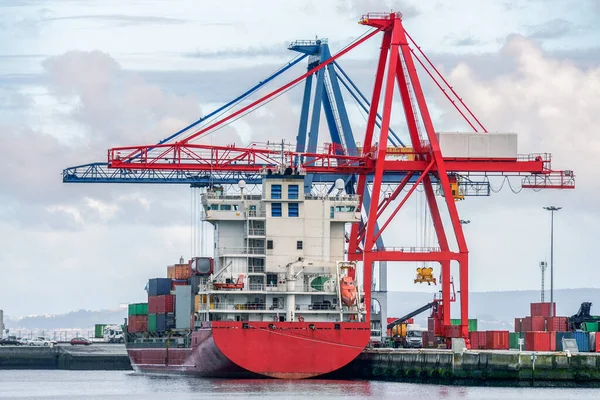 Port Cranes Loading Industrial Cargo Ship Seaport — Stock Photo, Image