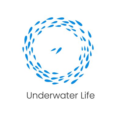 Anne ve çocuk balık sürüsünün içinde. Su altı okyanusu, deniz yaşamı.