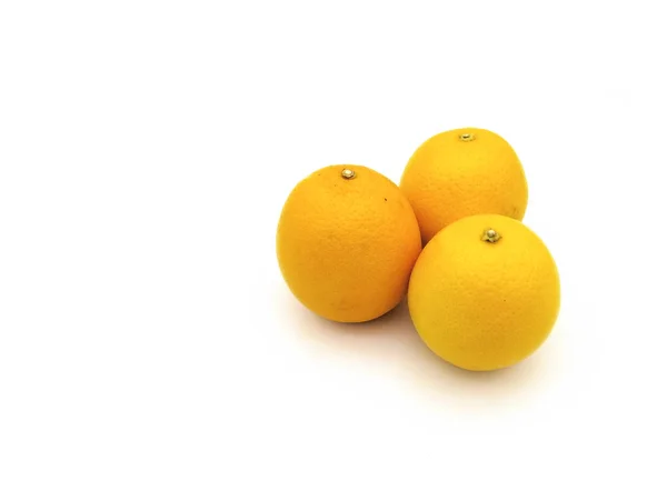 Dojrzałych Pomarańczy Białym Tle — Zdjęcie stockowe