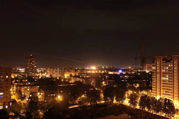 Gece şehri manzarası