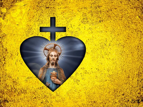 イエス クロス 金箔金属テクスチャの背景を持つ心 — ストック写真