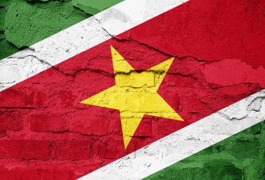  Surinam bayrağı eski duvar doku - 3d çizim üzerinde boyalı