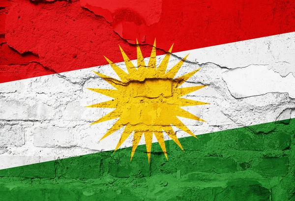 Bandiera Del Kurdistan Dipinta Sulla Vecchia Trama Della Parete Illustrazione — Foto Stock