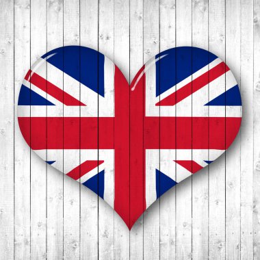İngiltere bayrağı, kalp şekli, metin veya görüntü için kopya alanı ile ahşap arka plan 
