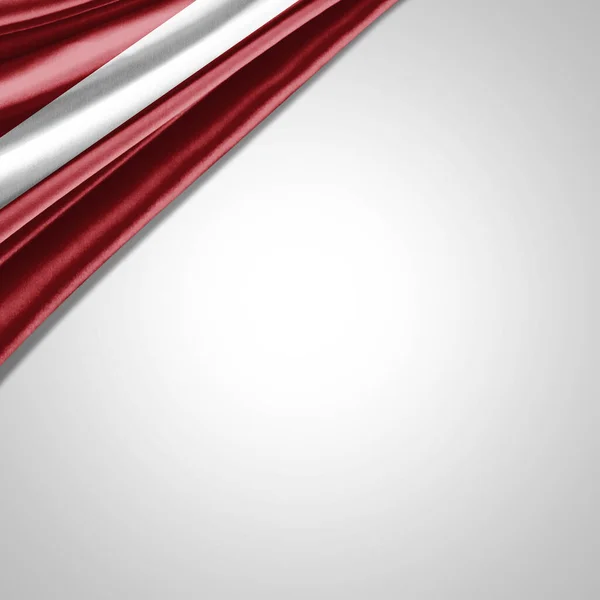 Łotwa Flaga Jedwabiu Miejsca Tekst Lub Obrazy Białe Tło — Zdjęcie stockowe