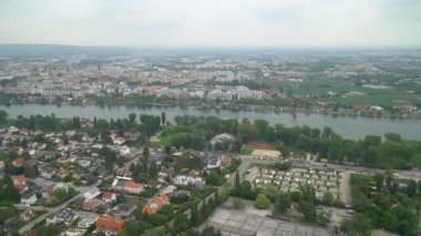 Viyana Hava görünümü Prater eğlence parkı ve şehir merkezi gündoğumu