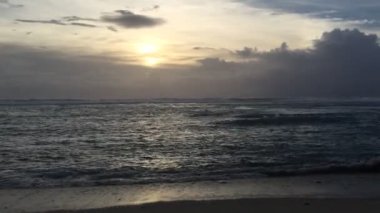 Sahil görüntüleri, Doğu kıyısı, Mauritius, Mart sonu 2019, sabah