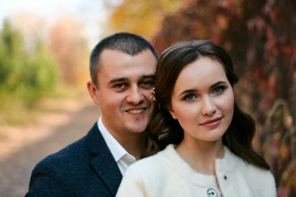 Casal Apaixonado Close Retrato Homens Mulheres Recém Casados Conceito Família — Fotografia de Stock