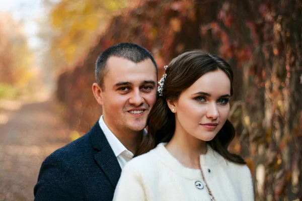 Casal Apaixonado Close Retrato Homens Mulheres Recém Casados Conceito Família — Fotografia de Stock