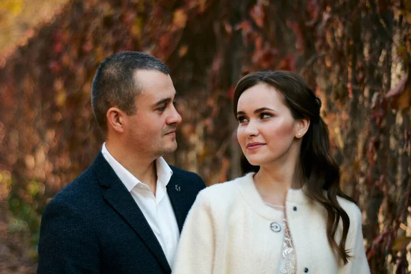 Couple Love Close Portrait Young Male Woman Just Married Concept — Stock Photo, Image