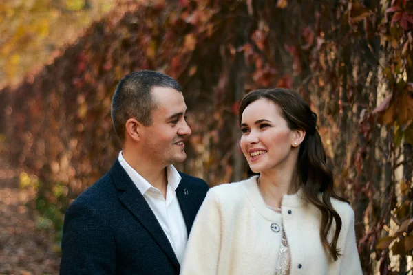 Couple Love Close Portrait Young Male Woman Just Married Concept — Stock Photo, Image