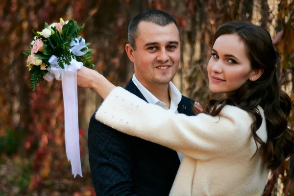 Casal Apaixonado Close Retrato Homens Mulheres Recém Casados Conceito Família — Fotografia de Stock