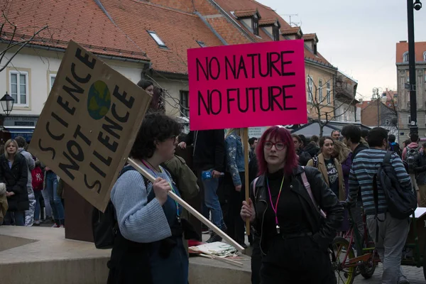 Juventude para clima1 — Fotografia de Stock