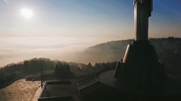 2018 Kiev Ucrânia Câmera Vídeo Aérea Decola Perto Monumento Pátria — Vídeo de Stock