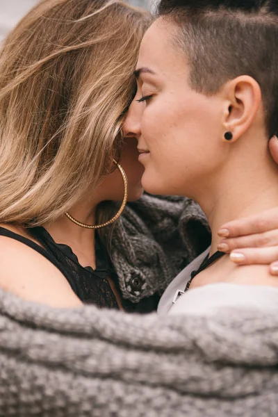 Gay paar liefde verhaal portret. Liefde en tederheid — Stockfoto