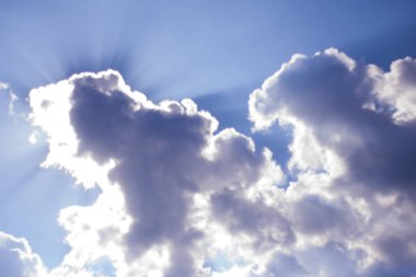 Bulanık gökyüzü bulanıklık veya Azure gökyüzü ve beyaz bulut arka plan, yaz güzel doğa