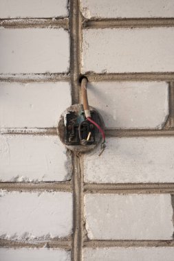 Çıkış Fişi ile Tuğla Beton Duvar Doku