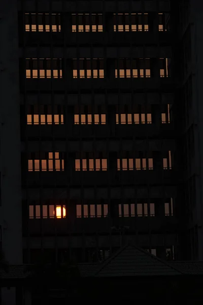 Şehir Windows Günbatımı Siluet — Stok fotoğraf