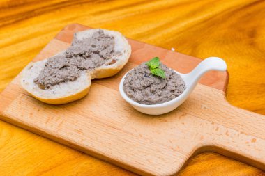 tavuk karaciğer pate sabahı