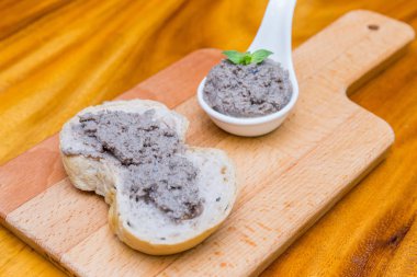 tavuk karaciğer pate sabahı