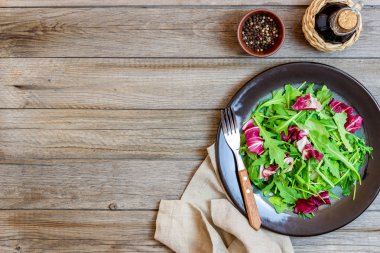 Taze salata karışımı. Sağlıklı beslenme. Vejetaryen yemekleri. Diyet. Tarifler.