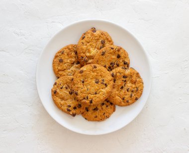 Çikolatalı kurabiye. Hamur işleri. Kahvaltı vejetaryen yemek tarifi.