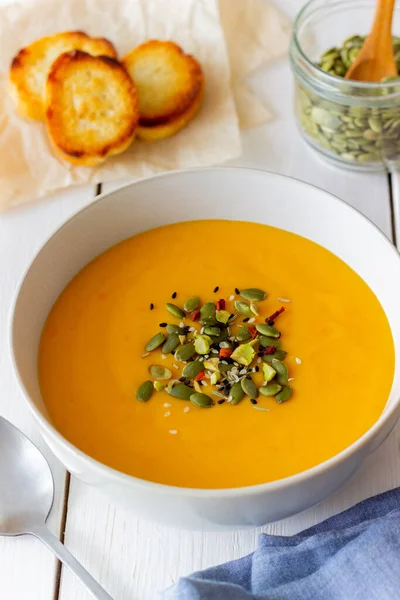 Soupe Crème Citrouille Aux Graines Pistaches Graines Sésame Épices Une — Photo