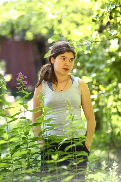 Teenager Girl Farmer Gardening Farm Yard Close Summer Portrait — Stock Photo, Image