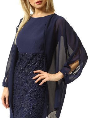 kesilmiş yakın kolları üzerinde beyaz izole fotoğraf üzerinde resmi parti mavi elbiseli sarışın model