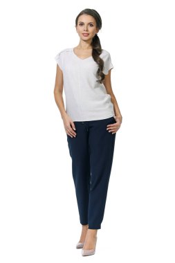 poz beyaz kısa kollu bluz tshirt mavi pantolon yüksek topuklu stiletto Ayakkabı tam vücut uzunluğu üzerinde beyaz izole iş kadın yürütme