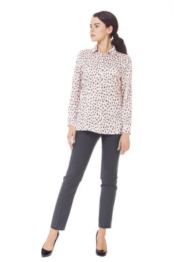 genç kafkas iş kadını yönetici rahat bombacı poz