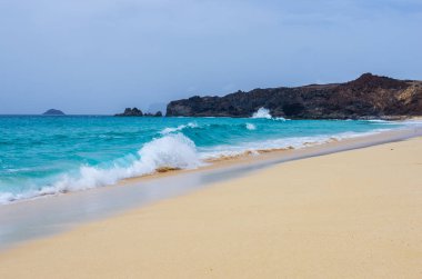 La Graciosa adasında plaj Playa de las Conchas Manzara