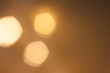 Bulanık altın köpüklü şenlikli bokeh arka plan