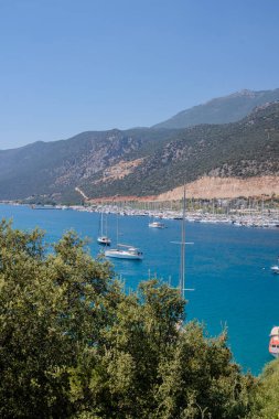Sahilden Akdeniz manzarası