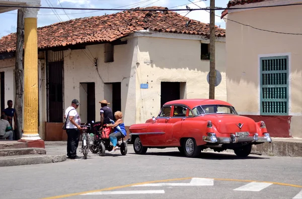 Promenade Autour Place Drapeau Cuba Moron — Photo