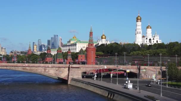 View to Moscow Kremlin. City Centre. Russia. — Stock Video
