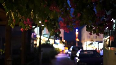 Kemer'de gece sokağı. Türkiye.