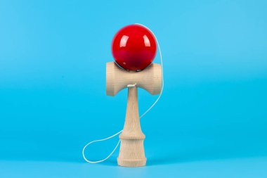 kendama tipik Japon oyunu