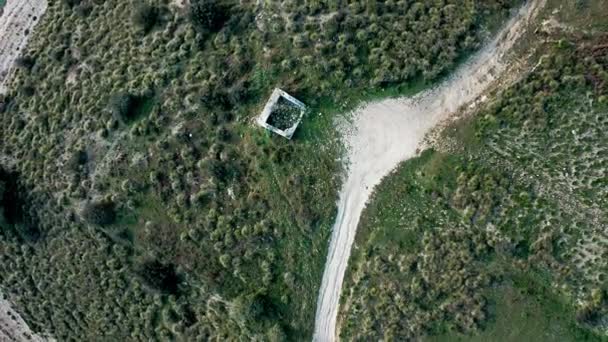 Luchtfoto Van Het Meer Tussen Milieu Natuur — Stockvideo