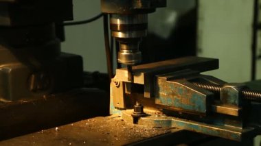 Metal işleme makine sahneleri
