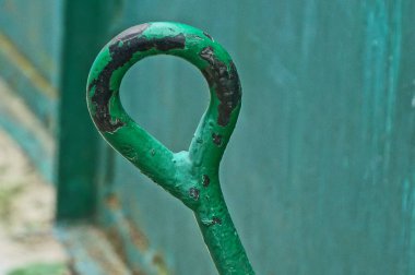 sokak eski bir yeşil araç çelik tanıtıcısı