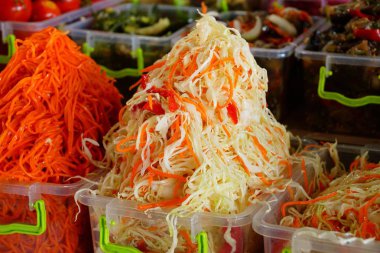 sayaç Kore havuç ve lahana turşusu salata ile piyasada