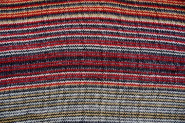 Kumaş desen ile yapılan renkli yün doku
