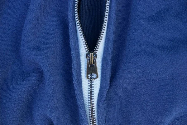 Gri Mavi Ceket Metalik Zip Önemi — Stok fotoğraf