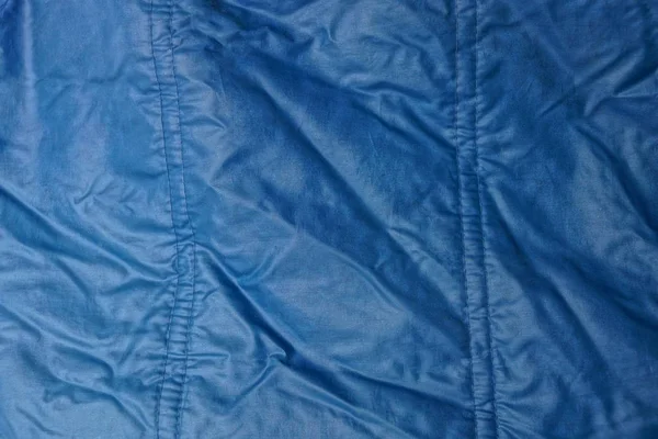 Голубая Текстура Синтетической Ткани Фрагмента Смятой Одежды — стоковое фото