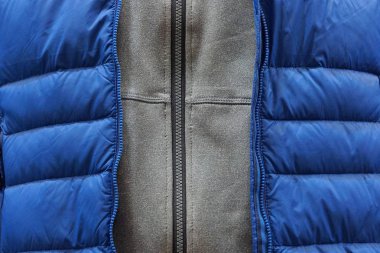 mavi gri kumaş doku elbise ve ceket zip